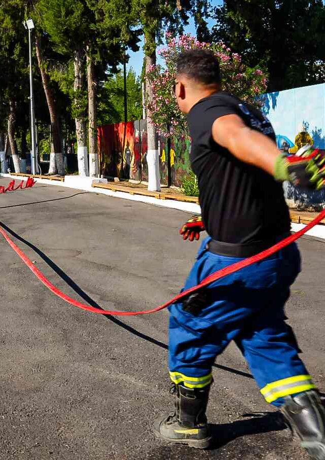 The Volunteers Fighting Greece’s Intensifying Wildfires